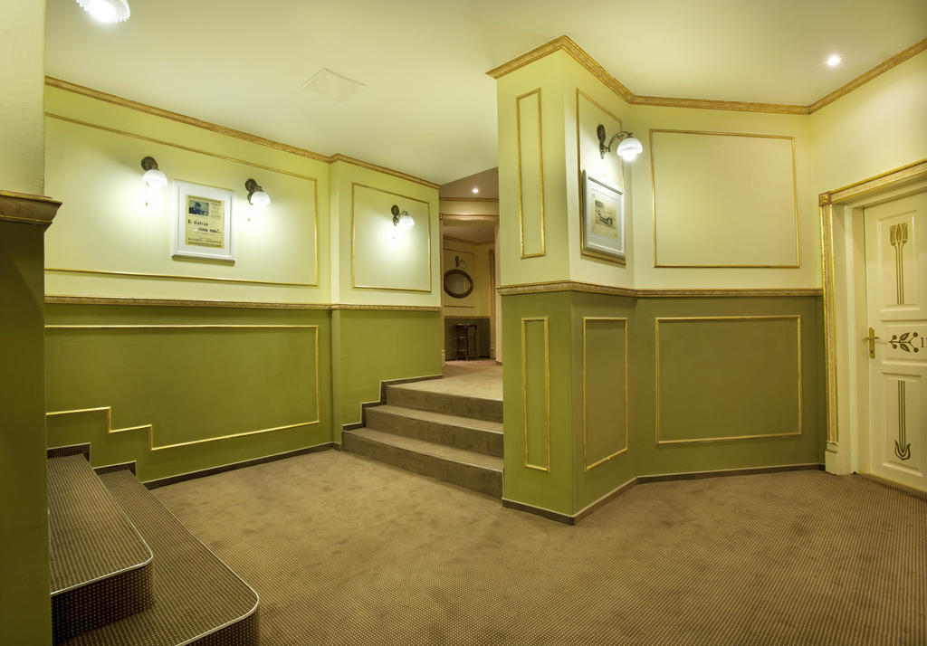 Hotel Hanu' Berarilor Bucureşti